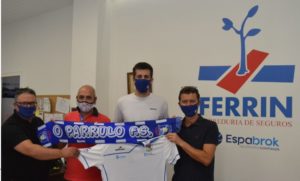 Marc Garcia el nuevo portero de O Parrulo FS fue presentando en Ferrin Seguros