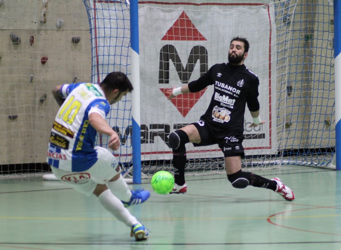 El Noia FS suma y sigue al vencer a domicilio al Atco. Benavente ( 3-4)