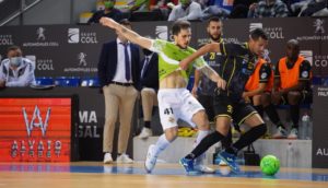 O Parrulo Ferrol ofrece un buen nivel, a pesar de caer ante el líder Palma Futsal