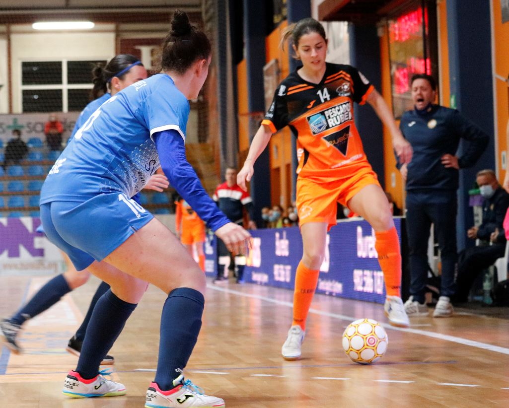 Goles y público en Vista Alegre, donde Pescados Rubén Burela vence con autoridad al Xaloc Alacant ( 9-1)