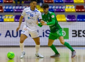 O Parrulo Ferrol consigue tres puntos de oro ante el CD Uma Antequera