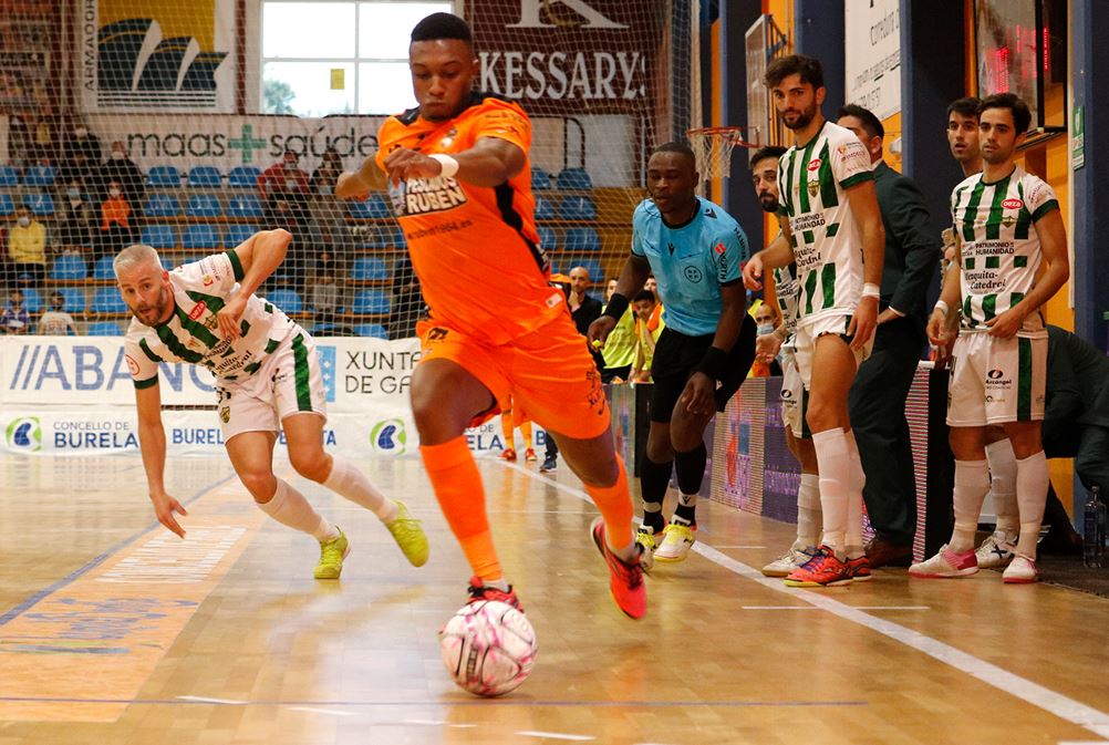 Burela Pescados Rubén cede tres puntos ante un  Córdoba Patrimonio muy efectivo ( 1 – 4 )