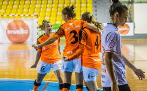 Viaxes Amarelle  – A Fervenza FSF afrontan un derbi provincial en la Segunda Femenina RFEF Futsal