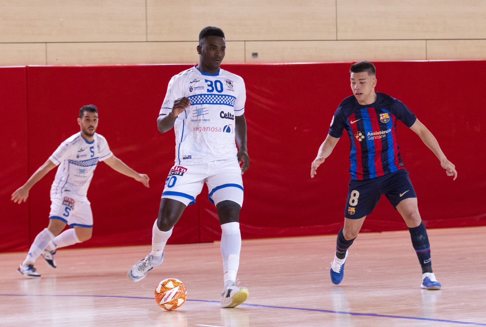 O Parrulo Ferrol regresa de vacío de su visita a la cancha del BarÇa Atlétic