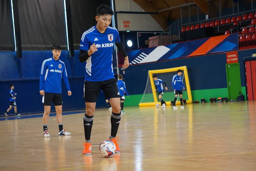 Keita participa con la selección japonesa sub – 23 en dos partidos internacionales