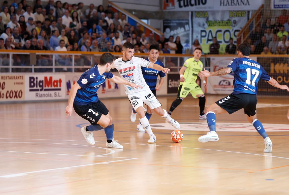 El Noia Portus Apostoli consigue un punto ante un gran Real Betis Futsal ( 4 – 4 )