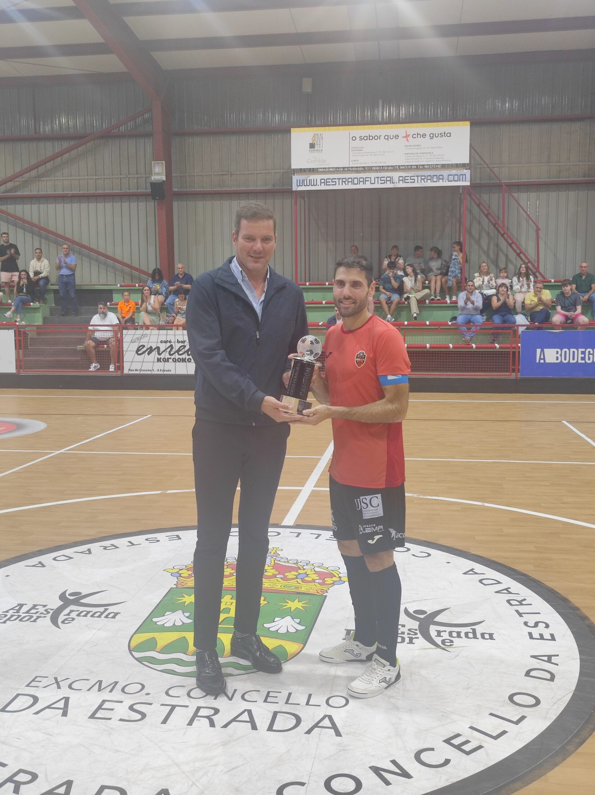 Burela Pescados Rubén gana el  Trofeo ¨Coto Ferreiro ¨ al vencer al Estrada Futsal